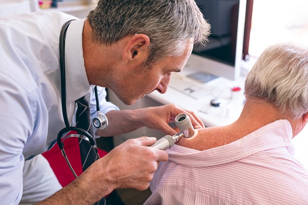Angiomi rubini: lo Studio Dermatologico Bianchi ti spiega cosa sono e come si rimuovono